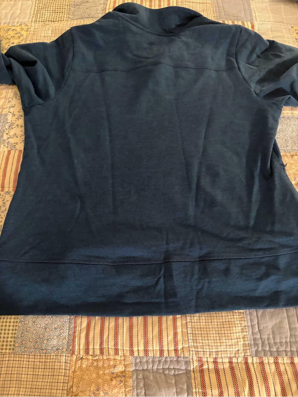 Woolx Annie 3 Button Pullover, Size Large - Picture 4 of 6